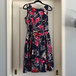 Eliza J size 6 navy floral swing dress